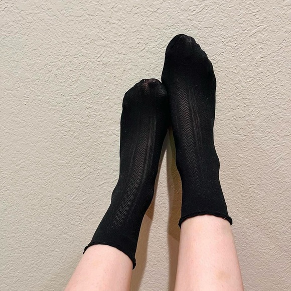 SOLD - American Apparel Lacy Ankle Sock - Picture 3 of 3